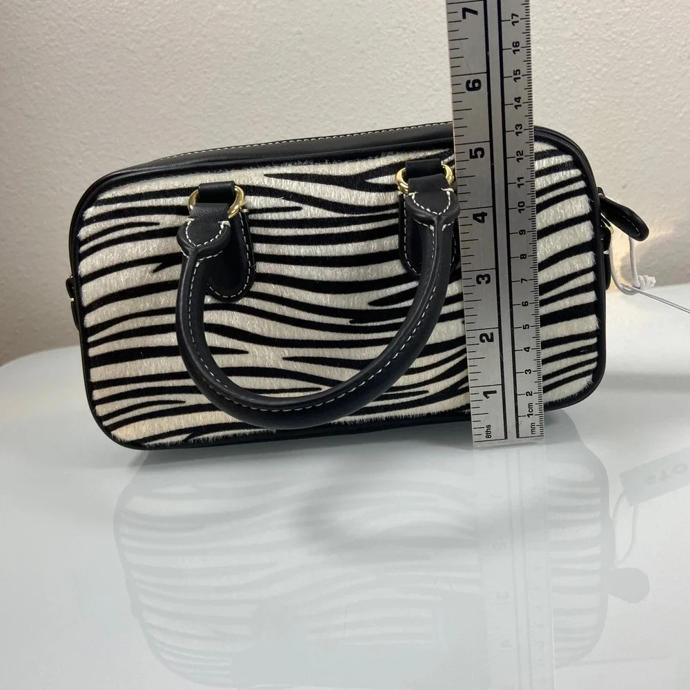 Stoney Clover Lane Womens Pouchette Black Zebra Print Safari Handbag‎ Set New1